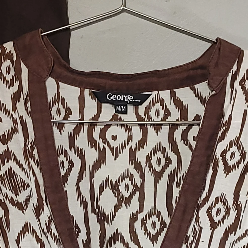 George Brown and White Patterned Top *FREE PANTS* - Picture 3 of 6